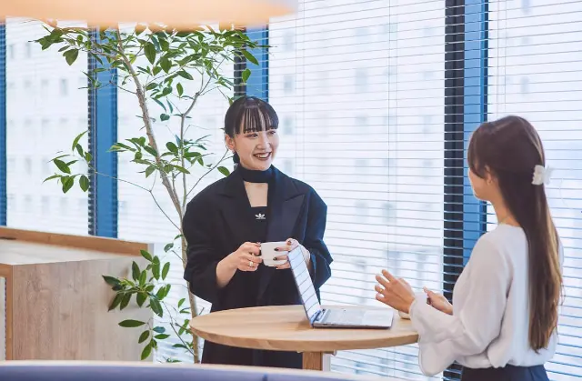 INTLOOP株式会社(法務・弁護士の求人)の写真1枚目