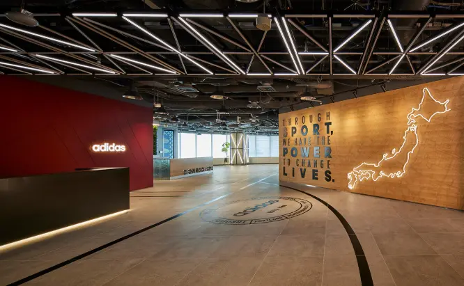 アディダス ジャパン株式会社(弁護士・法務の求人)の写真2枚目