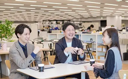 AZX Group株式会社(社会保険労務士の求人)の写真1枚目