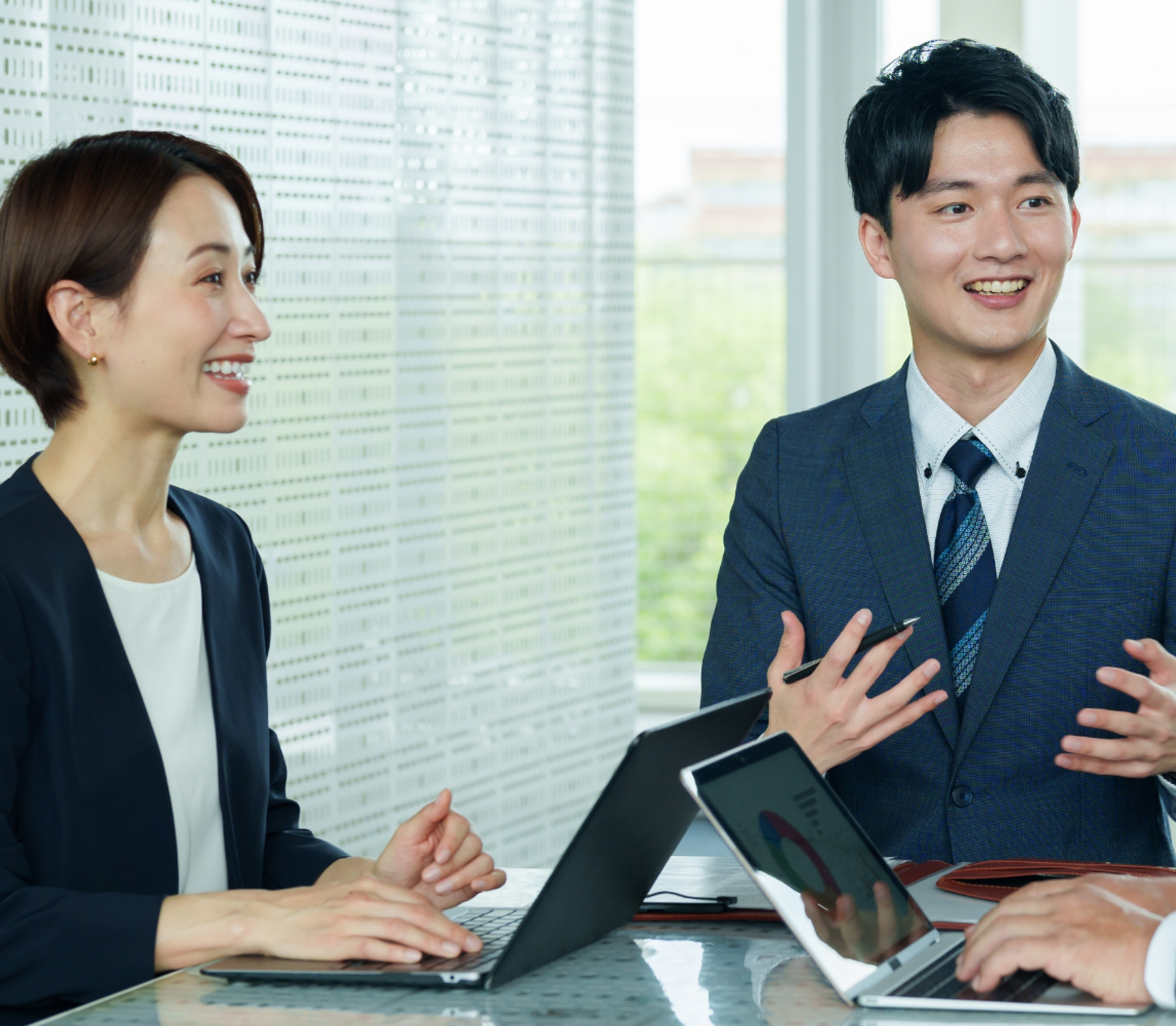 日本クレアス社会保険労務士法人(社会保険労務士の求人)の写真2枚目