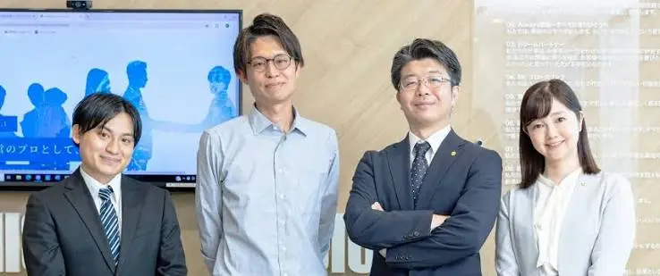グロースリンク社会保険労務士法人(社会保険労務士・社会保険労務士補助・労務の求人)の写真1枚目