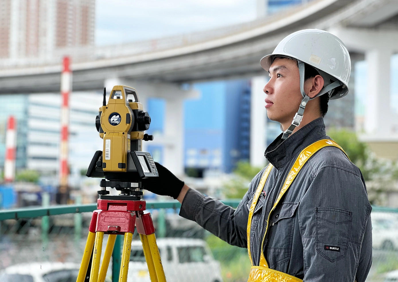 関口土地家屋調査士事務所（すみれ測量設計事務所）(土地家屋調査士補助者・土地家屋調査士・測量士・測量士補・測量助手の求人)の写真2枚目