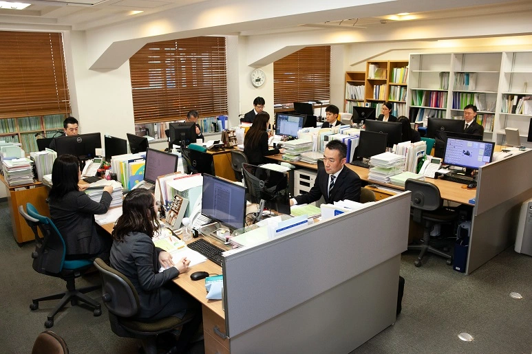 土地家屋調査士法人　中尾パートナーズ(土地家屋調査士補助・測量士・測量士補・測量助手の求人)の写真2枚目