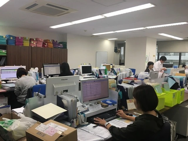 司法書士法人　グランスカイ(司法書士補助者の求人)の写真1枚目