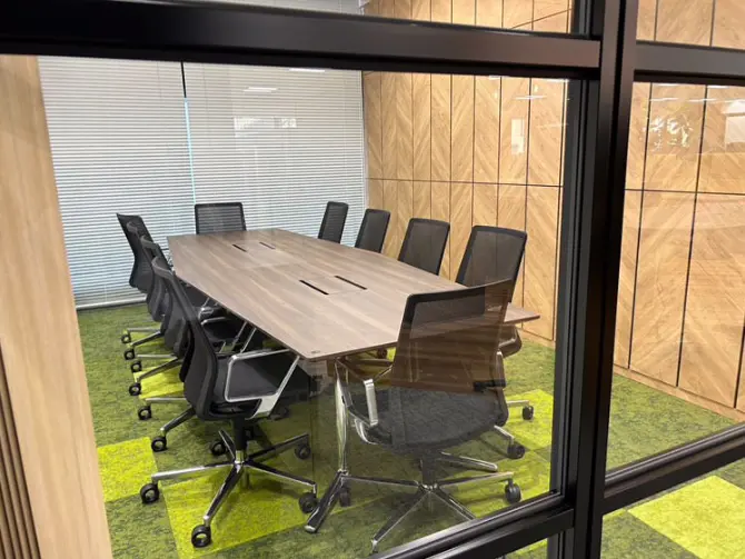 内山鑑定株式会社(法務・弁護士の求人)の写真4枚目