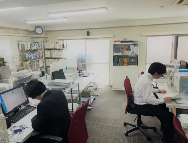 司法書士法人あかり合同事務所(司法書士の求人)の写真4枚目